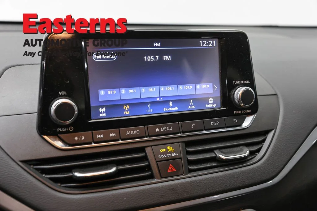 Used 2023 Black Nissan 2.5 S image 18