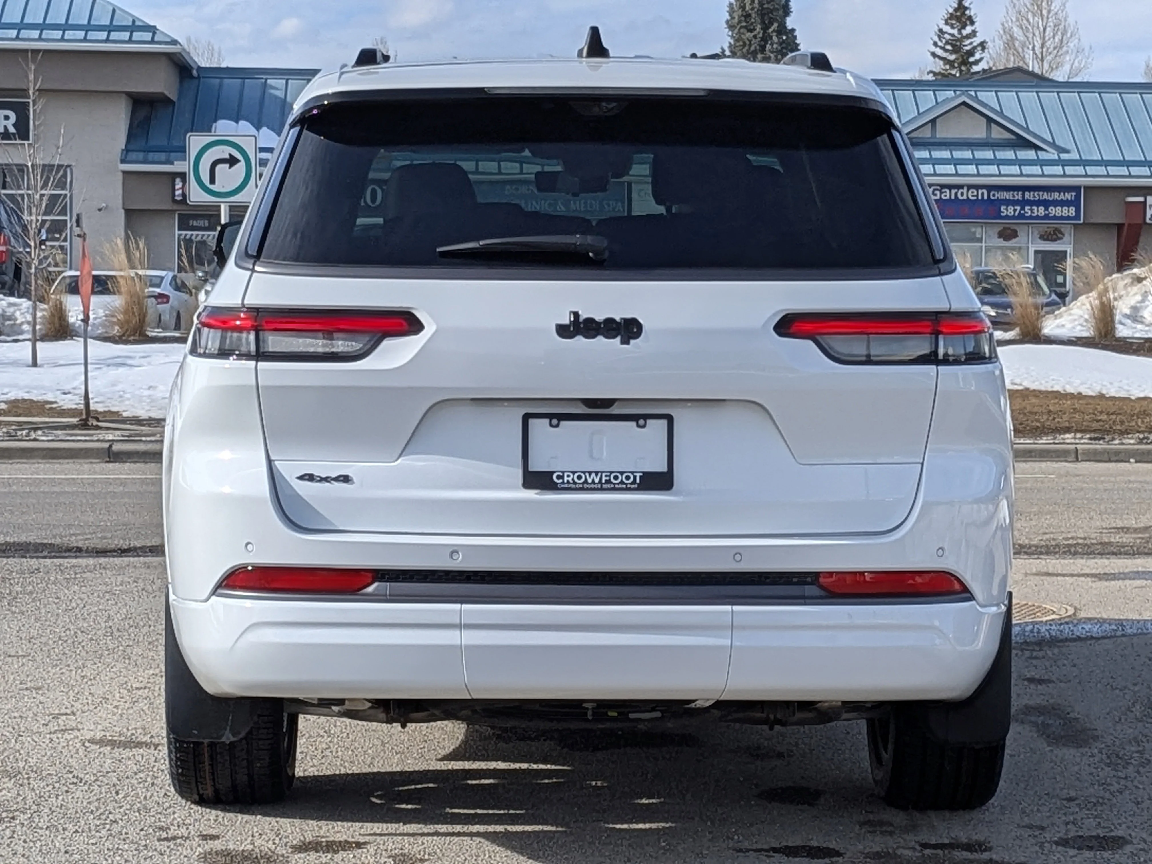 New 2026 White Jeep Limited Reserve - - Pano Sunroof - 6-Passenger Seating - Trailer Tow - Vent Seats & More! image 7