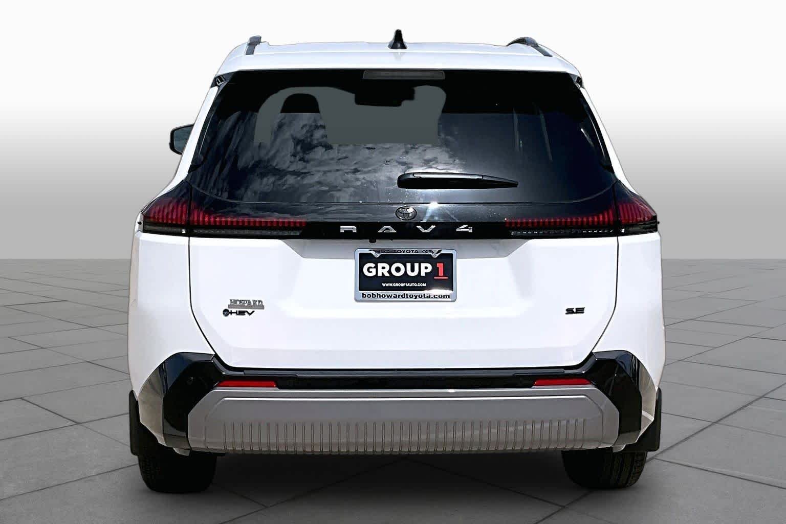 New 2026 Ice Cap Toyota SE image 4