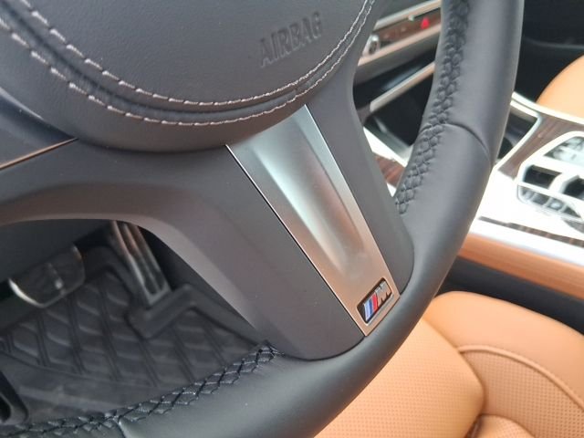Used 2026 Black BMW xDrive40i image 13