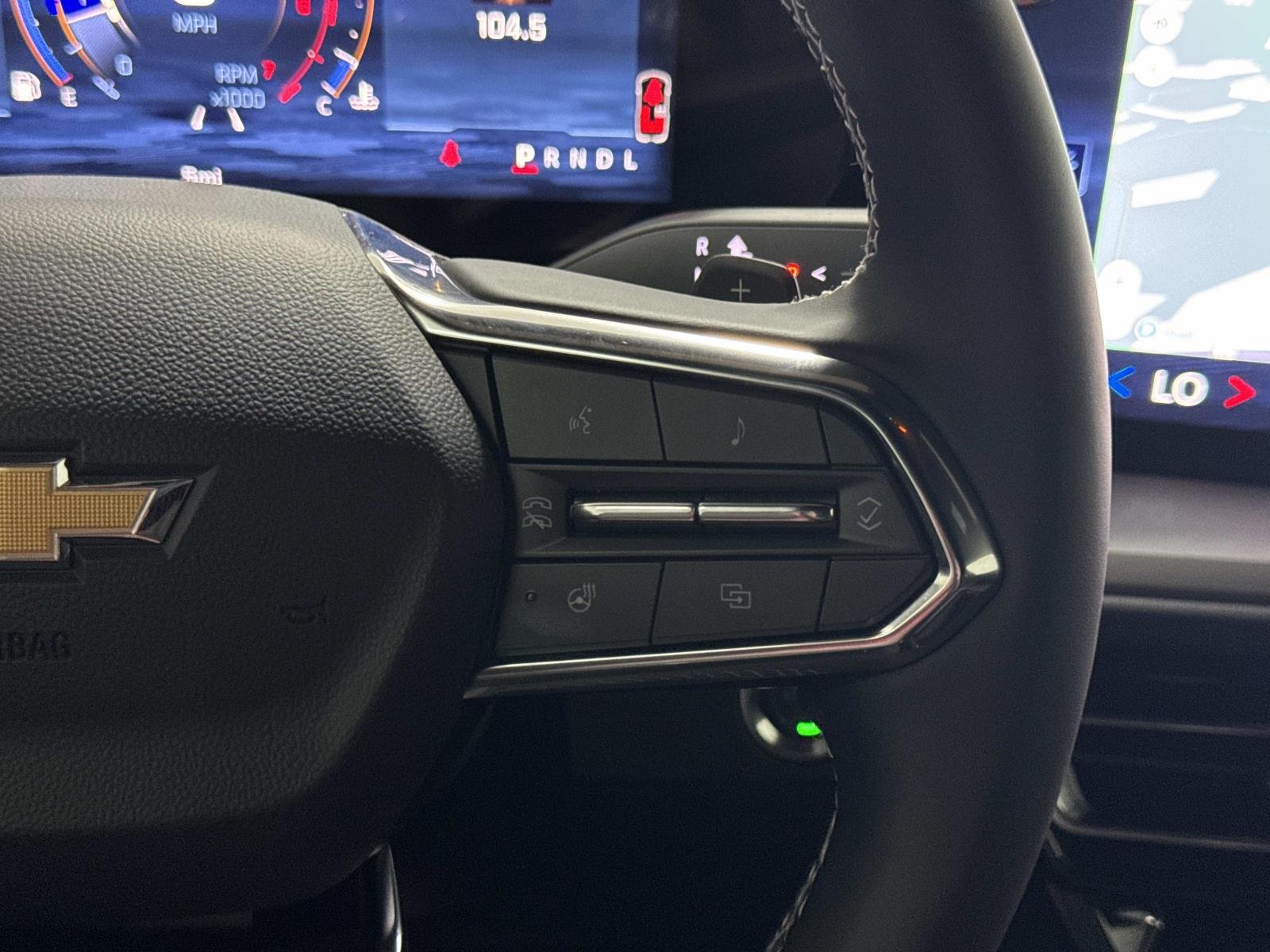2027 Chevrolet Traverse LT - Photo 18