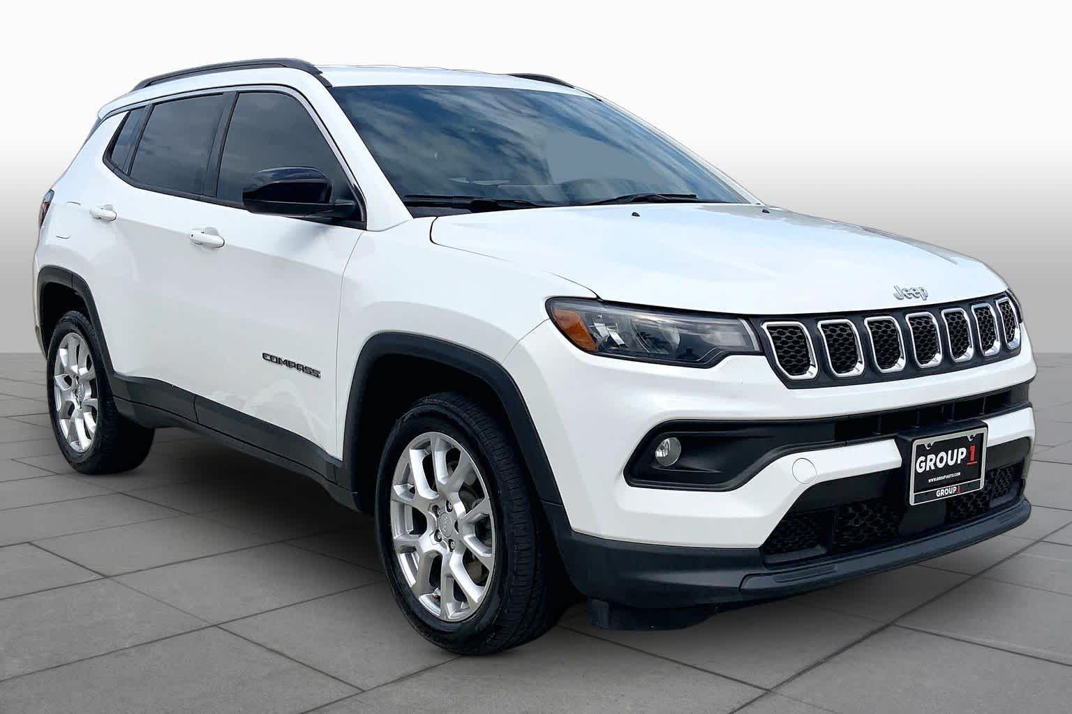 Pre-Owned 2023 Jeep Compass Latitude Lux