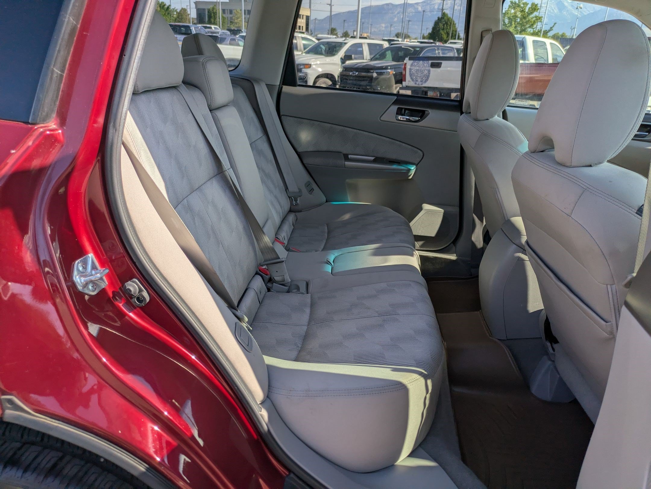Used 2010 Camellia Red Pearl Subaru 2.5X Premium image 28