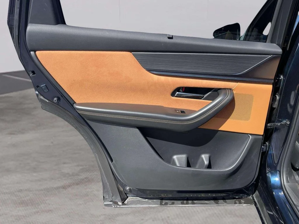2025 Mazda CX-90 Premium Plus Package - Photo 24