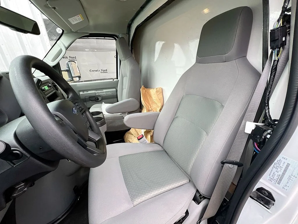 2025 Ford E-Series Cutaway Base - Photo 21