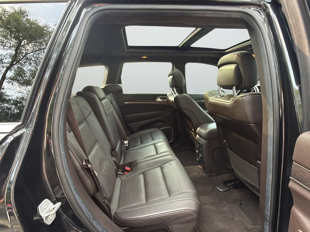 Used 2014 Black Jeep Summit image 25