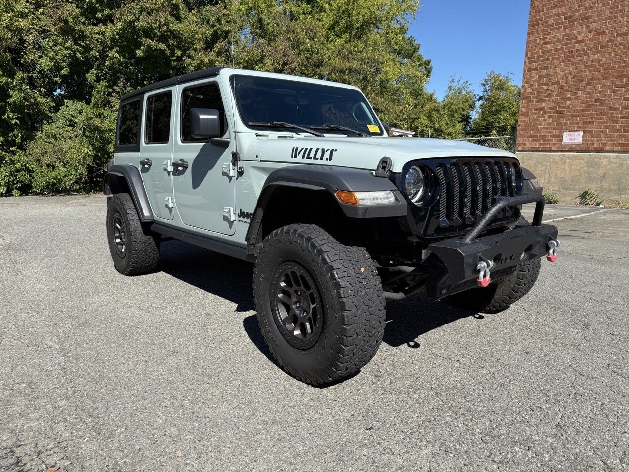 Used 2023 Earl Clearcoat Jeep Willys image 1