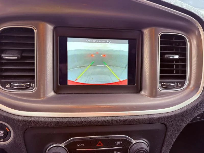 Used 2022  Dodge SXT Sedan 4D image 27
