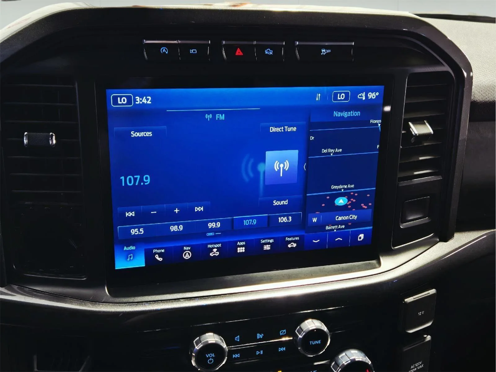 Used 2023 Avalanche Gray Ford Tremor image 33