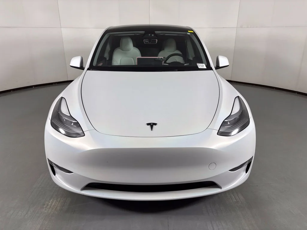 Used 2024 White Tesla Performance image 3
