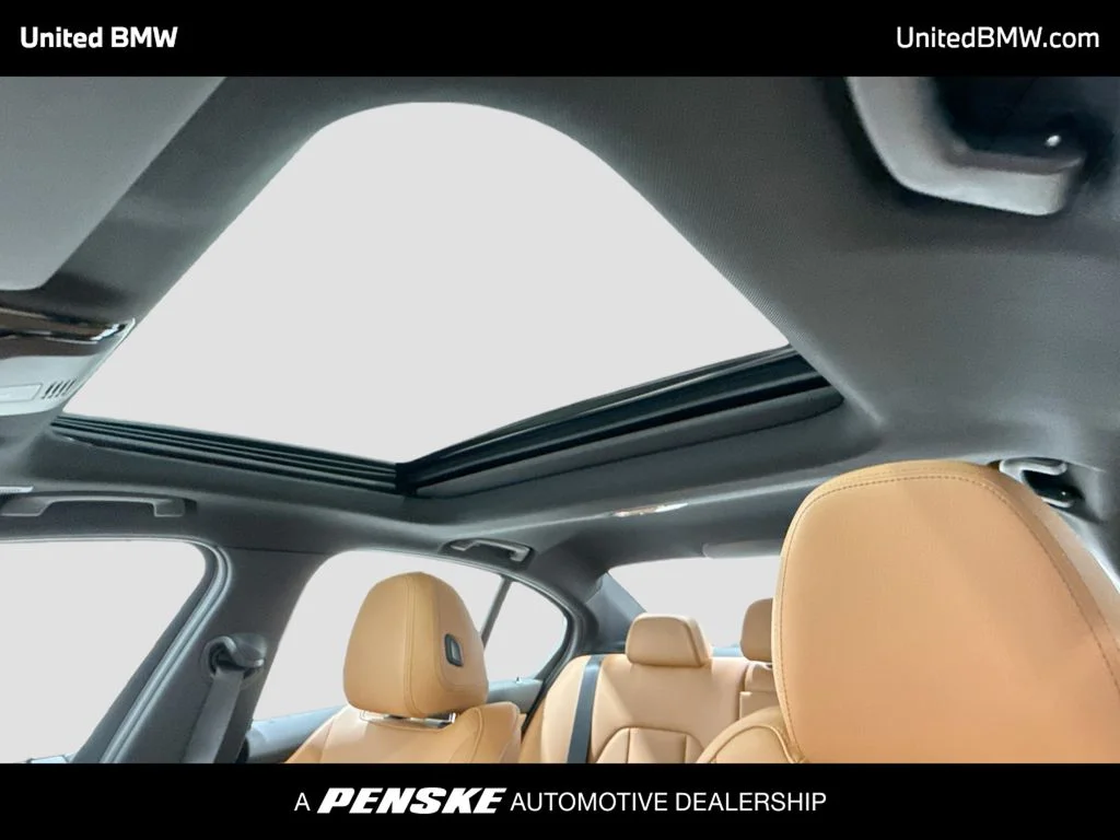 2026 BMW 3 Series 330i - Photo 12