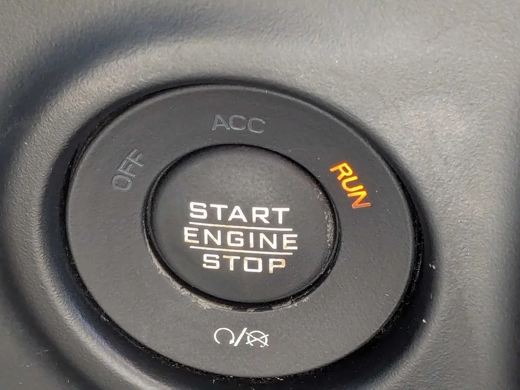 Used 2021  Jeep Unlimited Willys image 31