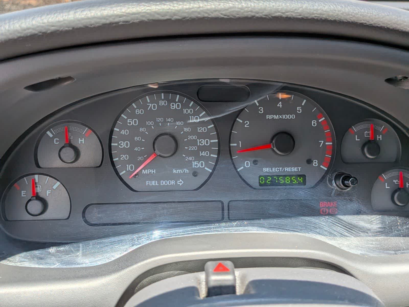 Used 2001 Gray Ford  image 16