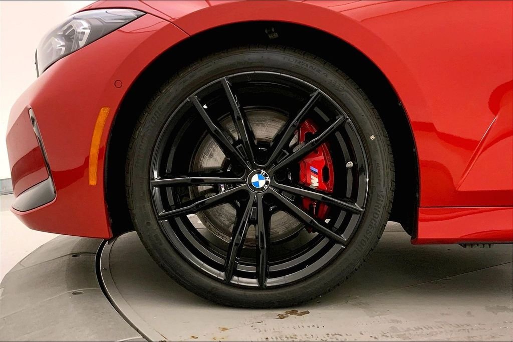 Used 2023 Melbourne Red Metallic BMW  image 8