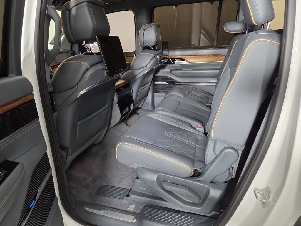 Used 2023 Bright White Clearcoat Jeep Series III image 28