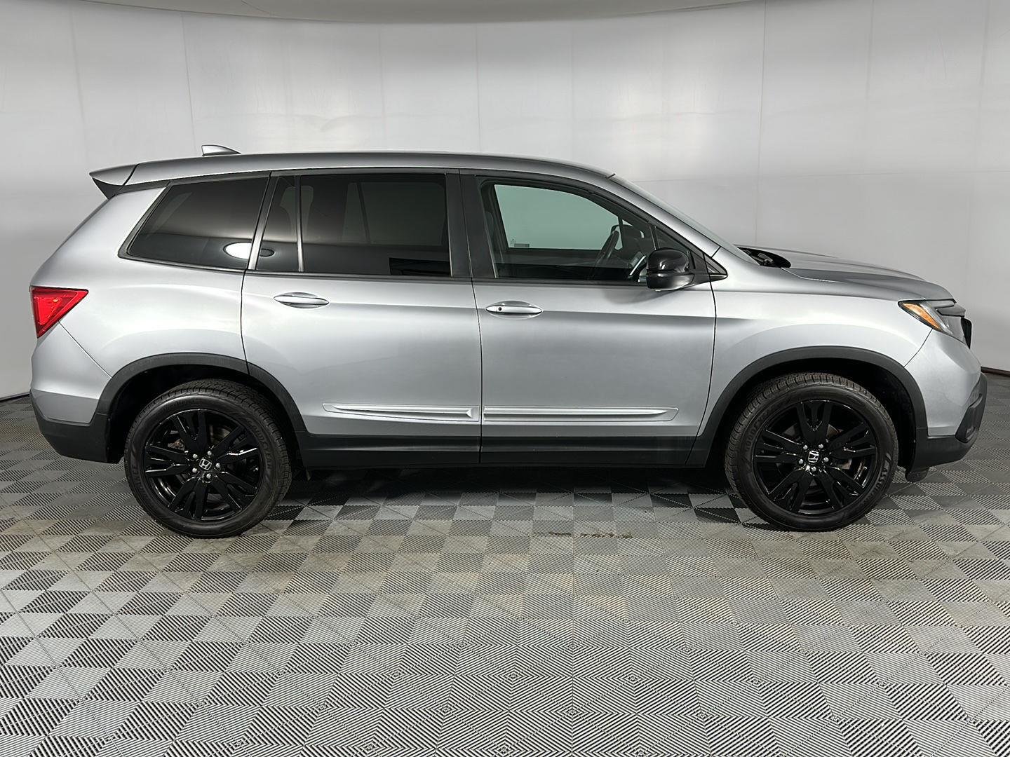 Used 2019 Lunar Silver Metallic Honda Sport image 24