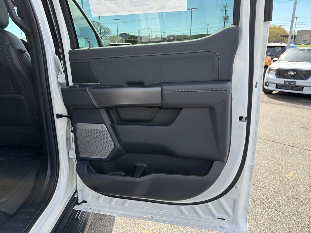 New 2026 Star White Metallic Tri-Coat Ford Lariat® image 19