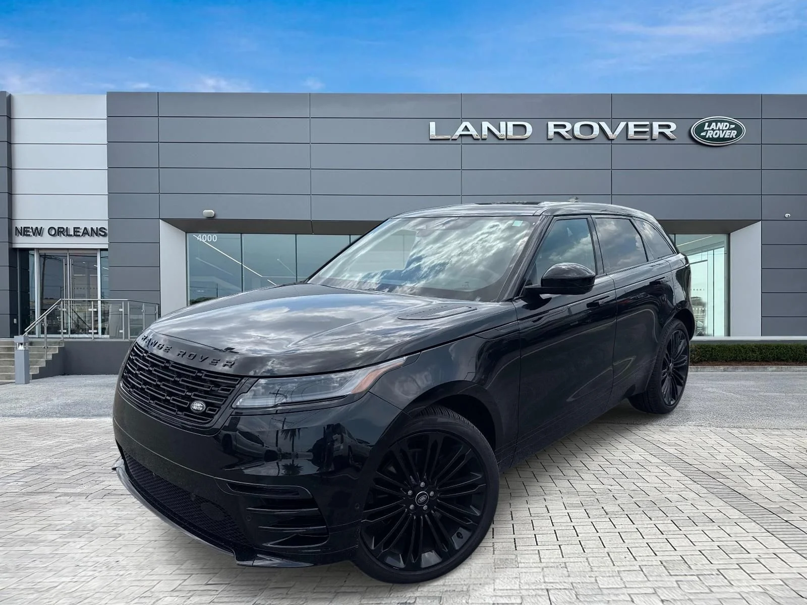 2026 Land Rover Range Rover Velar P250 Dynamic SE's photo
