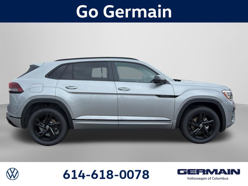 2026 Volkswagen Atlas Cross Sport SEL R-LINE photo 4