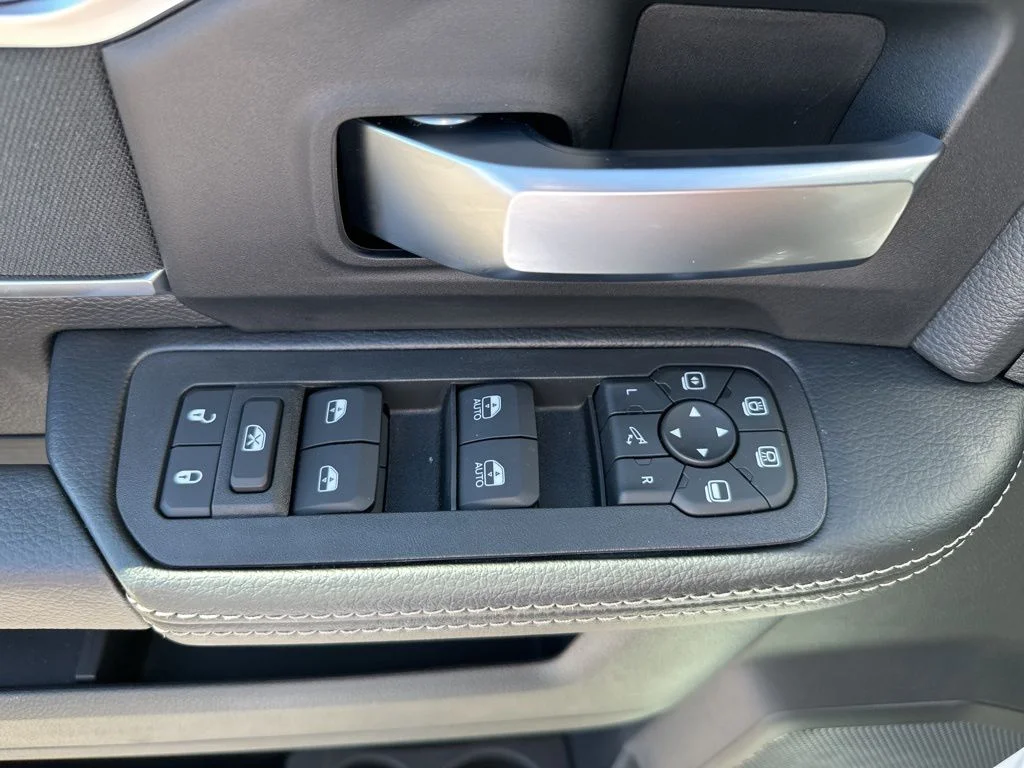 2025 RAM 2500 Big Horn - Photo 27