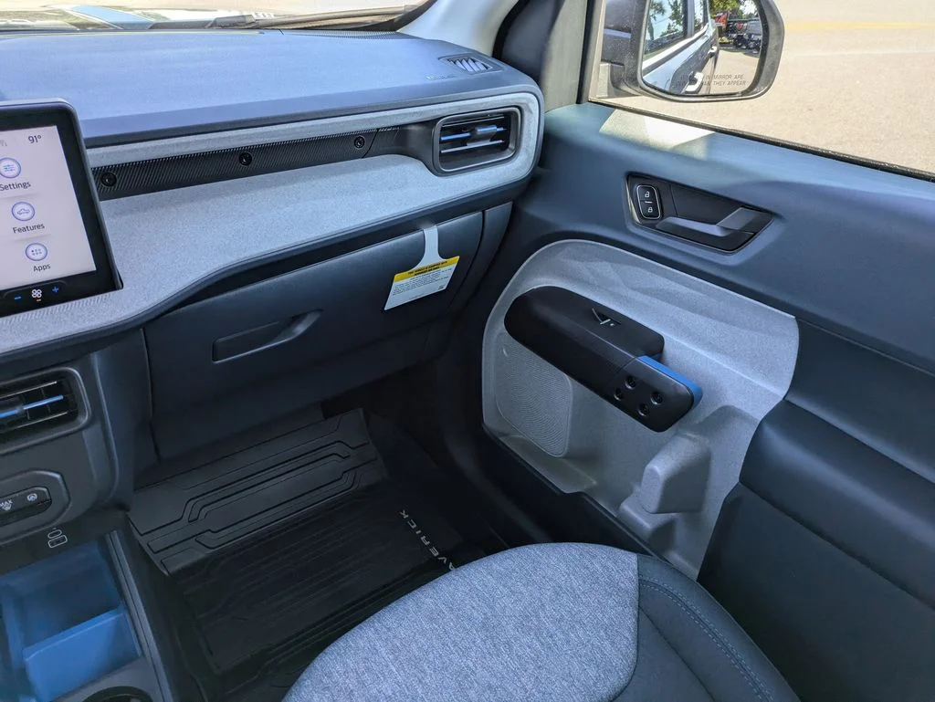 New 2026 Azure Gray Metallic Tri-Coat Ford XLT image 17