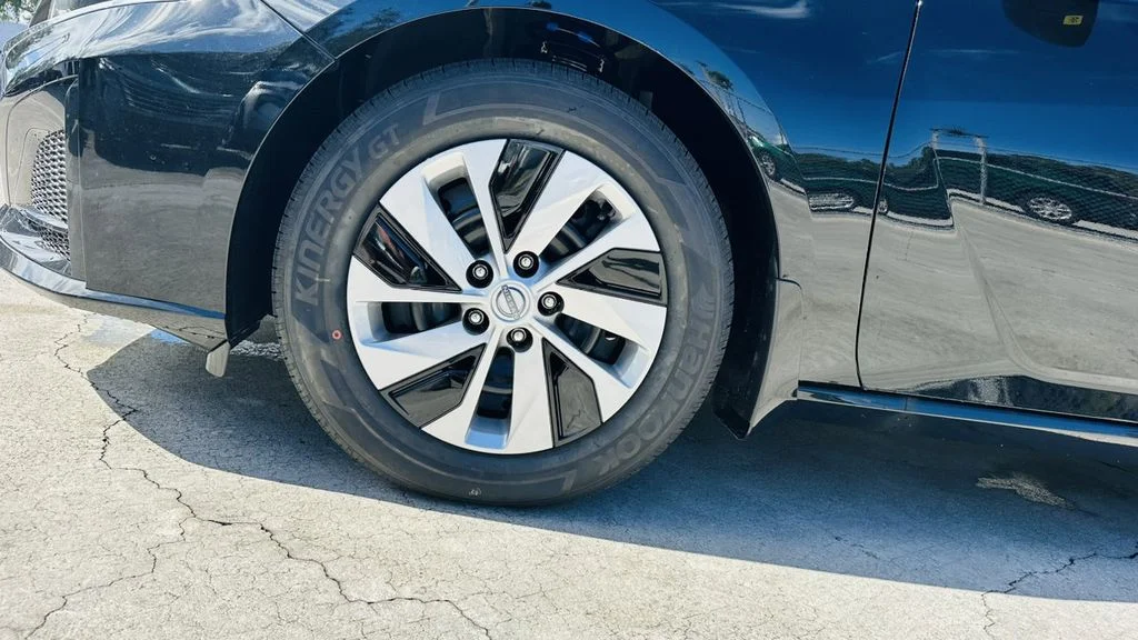 Certified Used 2025 Black Nissan 2.5 S image 10