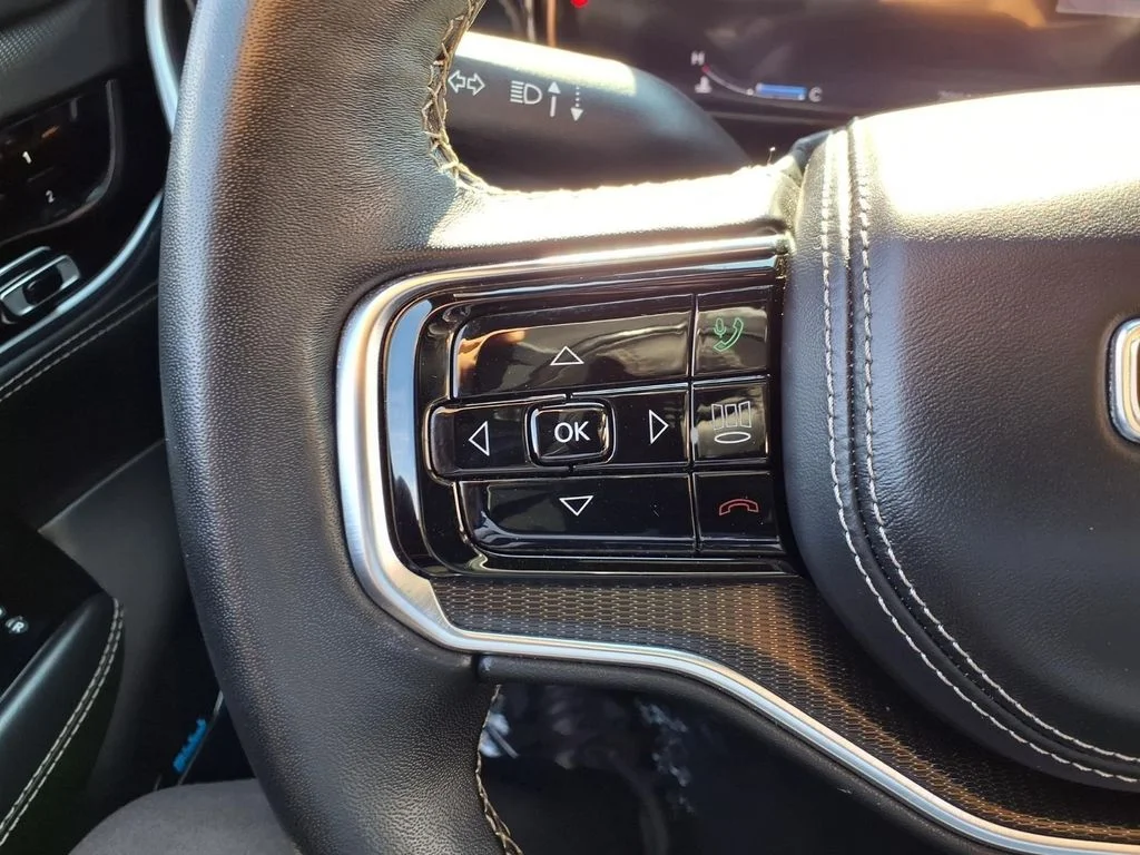 Used 2024 White Jeep Series II image 14
