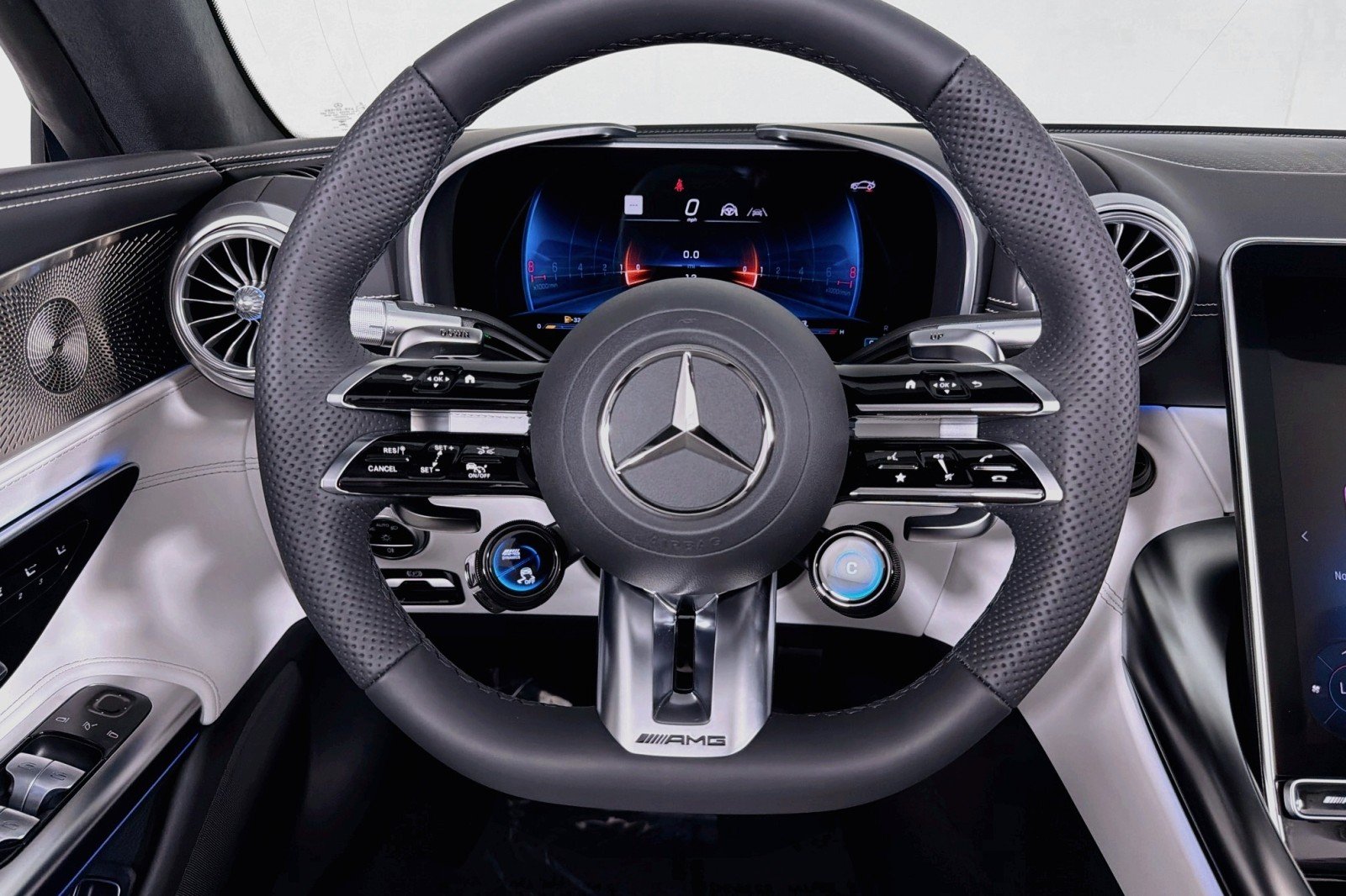New 2026 MANUFAKTUR China Blue Mercedes-Benz AMG® SL 55 Roadster image 18