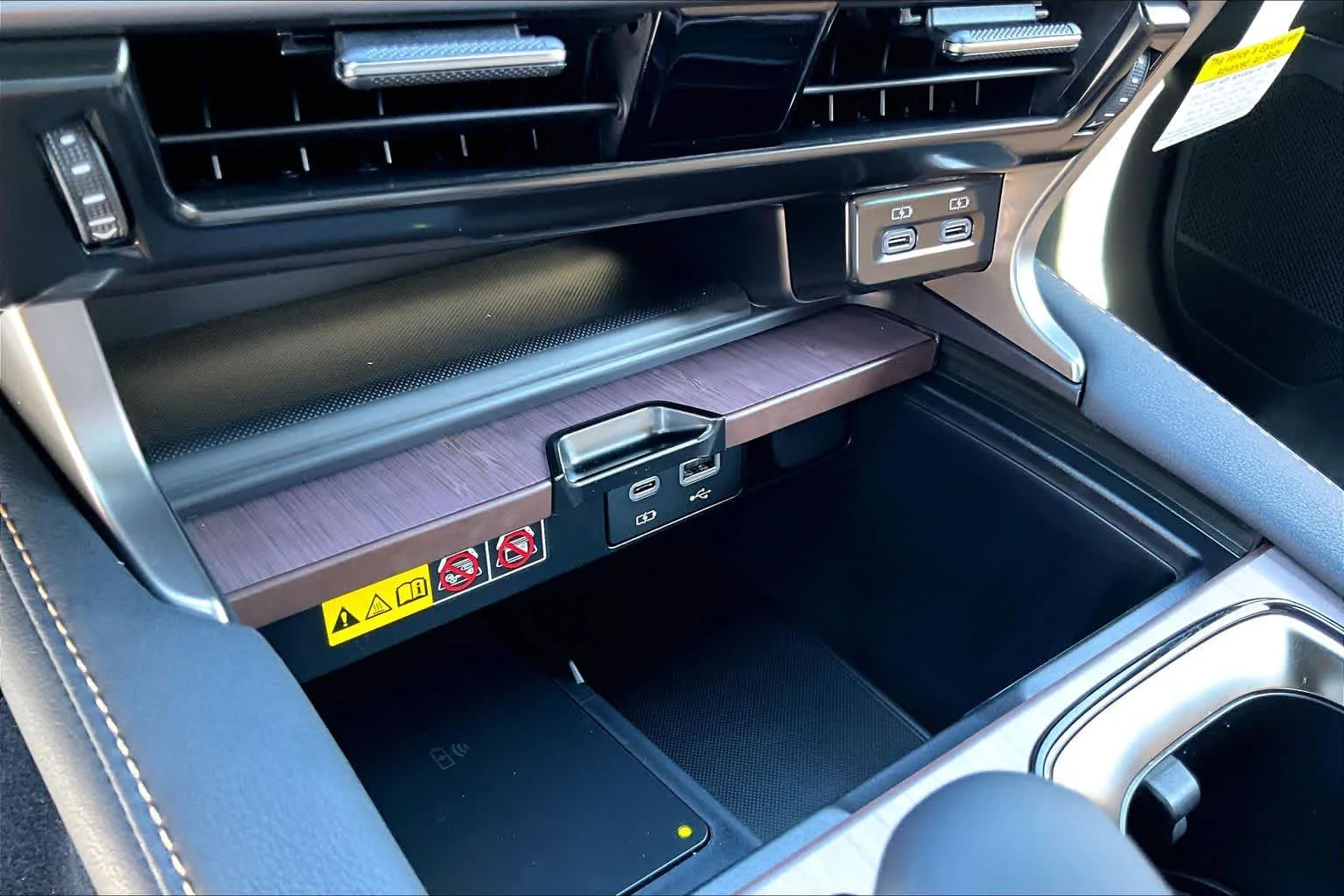 New 2026 Eminent White Pearl Lexus PREMIUM image 14