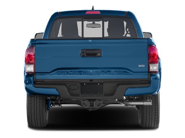 Used 2016  Toyota  image 5