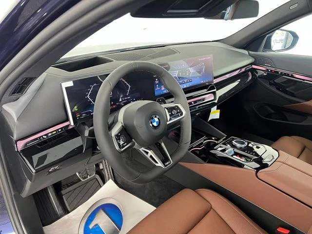 New 2027 Tanzanite Blue II Metallic BMW 540i xDrive image 14