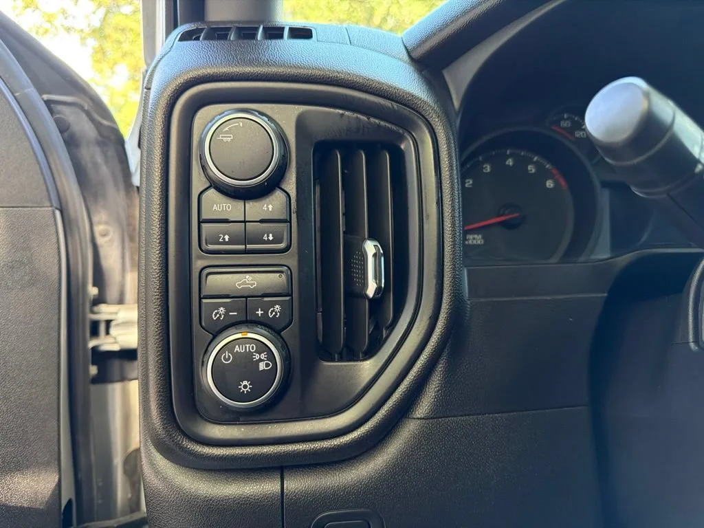 Used 2021 Silver Chevrolet Custom Trail Boss image 16