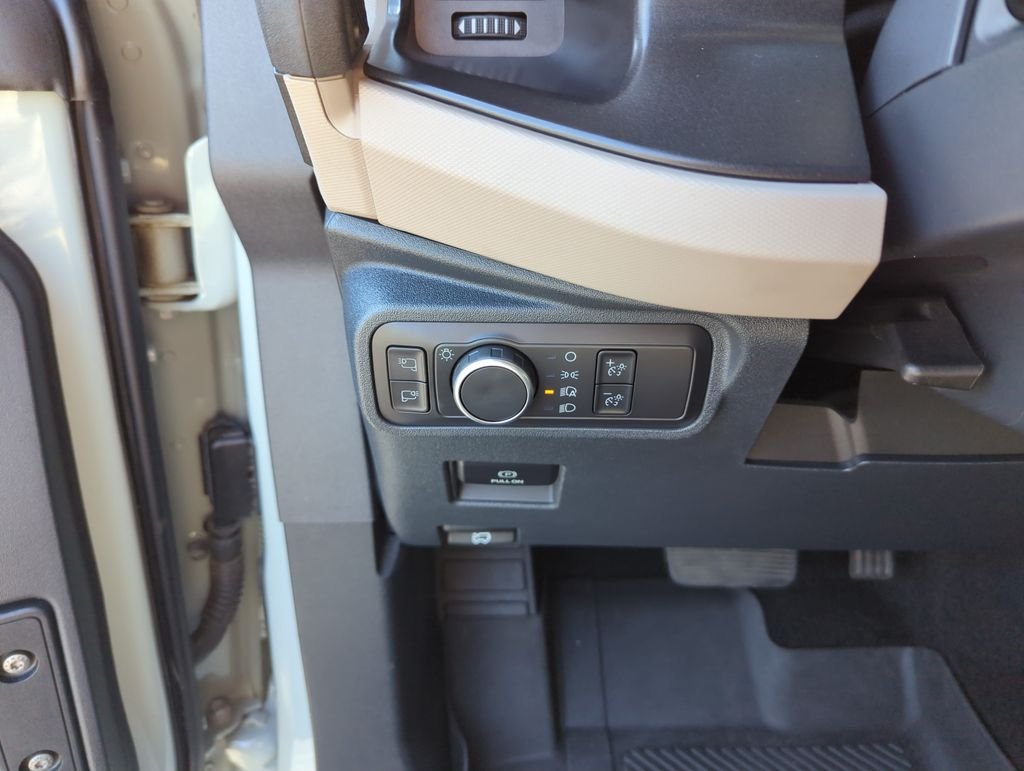 Used 2022 Green Ford Wildtrak image 19