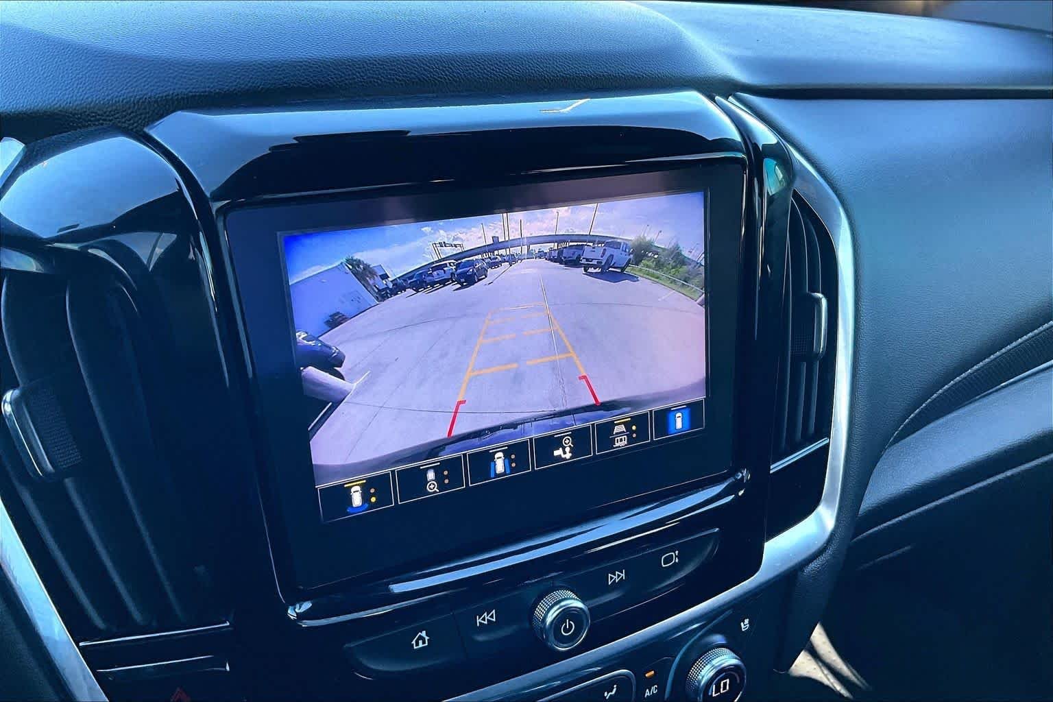 2023 Chevrolet Traverse Premier - Photo 25