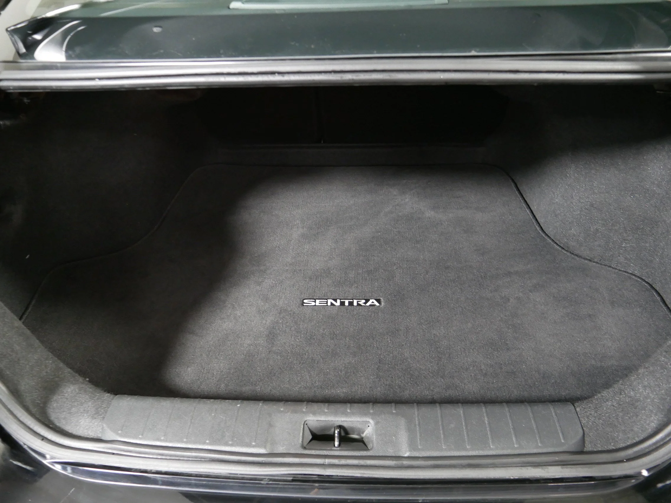 Used 2023 Super Black Nissan SV image 18