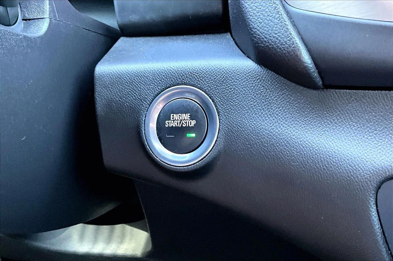 Certified Used 2022 White GMC Denali image 25