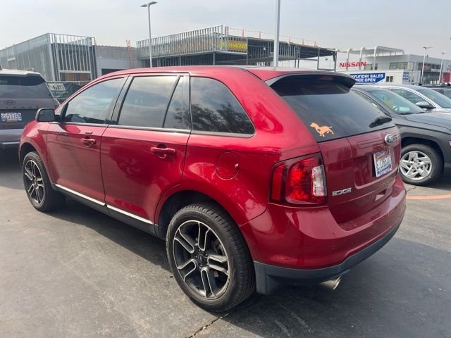 Used 2013 Red Ford SEL image 2