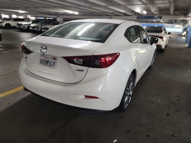Used 2018 White Mazda Touring image 2