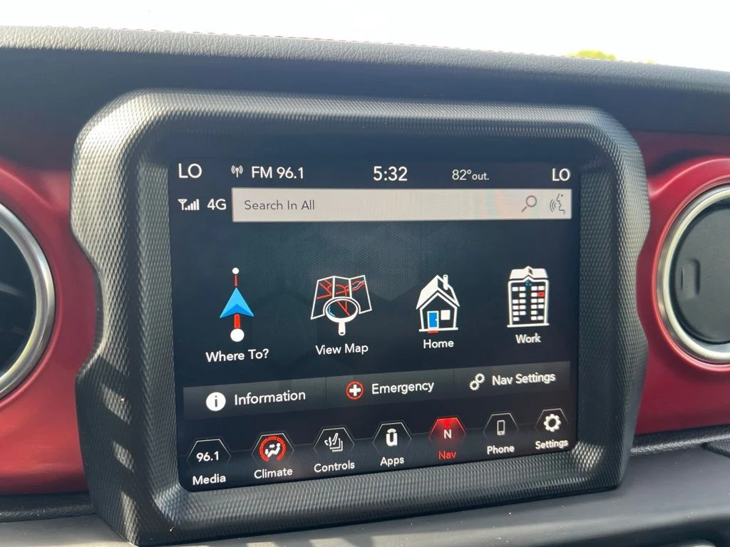 Certified Used 2023 White Jeep Rubicon image 31