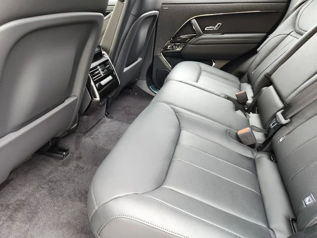 Used 2025 Red Land Rover S image 29