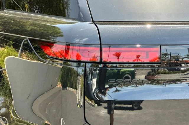 New 2026 Santorini Black Land Rover Dynamic SE image 26