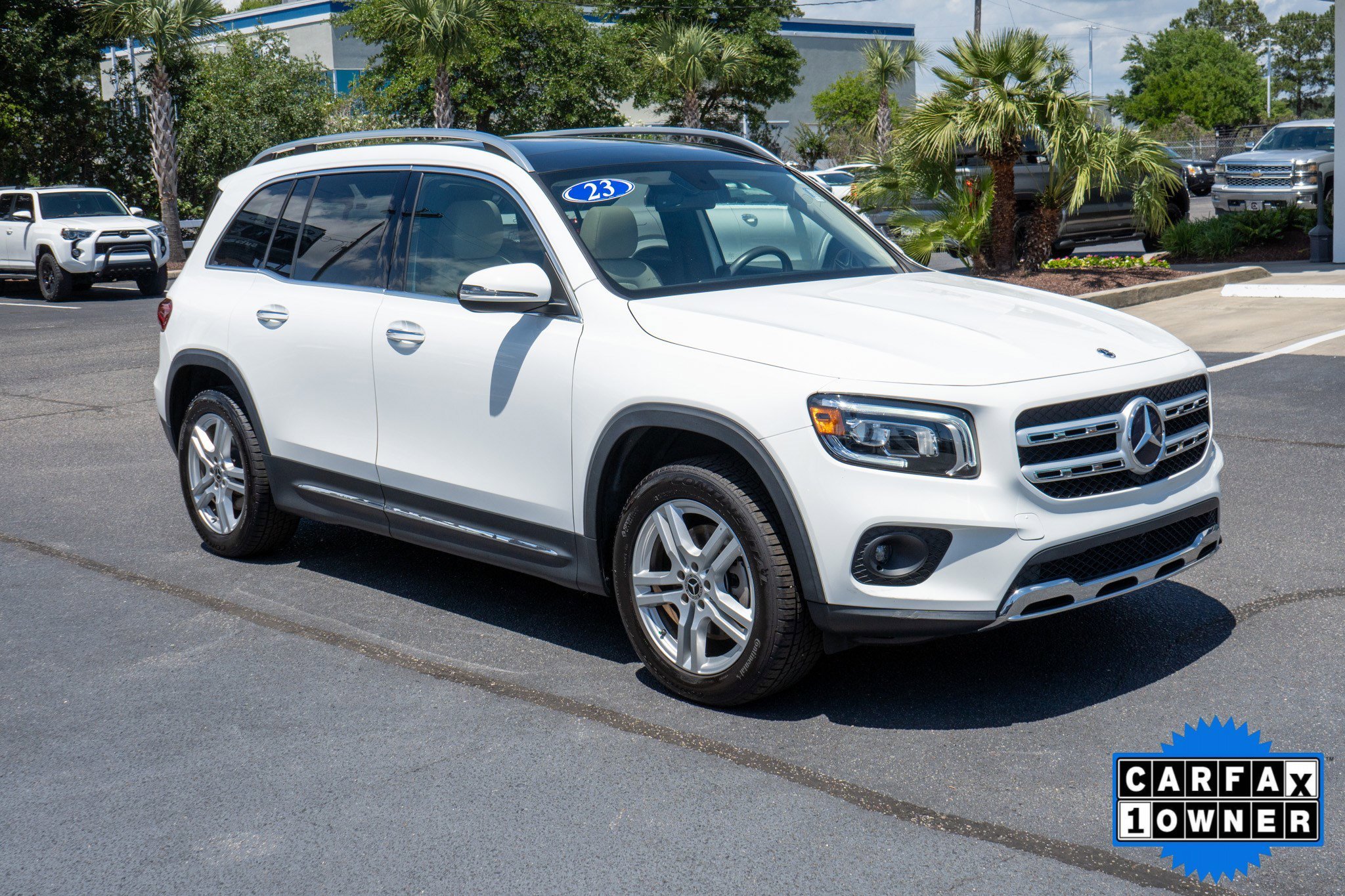 2023 Mercedes-Benz GLB GLB 250's photo