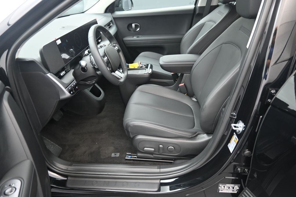Used 2026 Abyss Black Hyundai SEL image 15