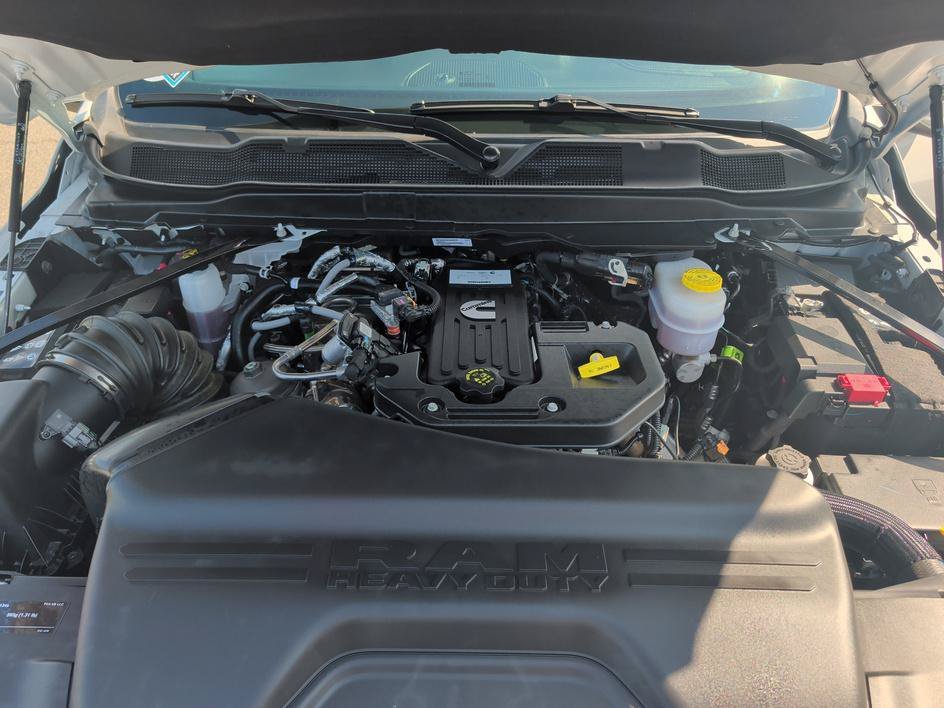 Used 2026 Bright White Clearcoat Ram Laramie image 28