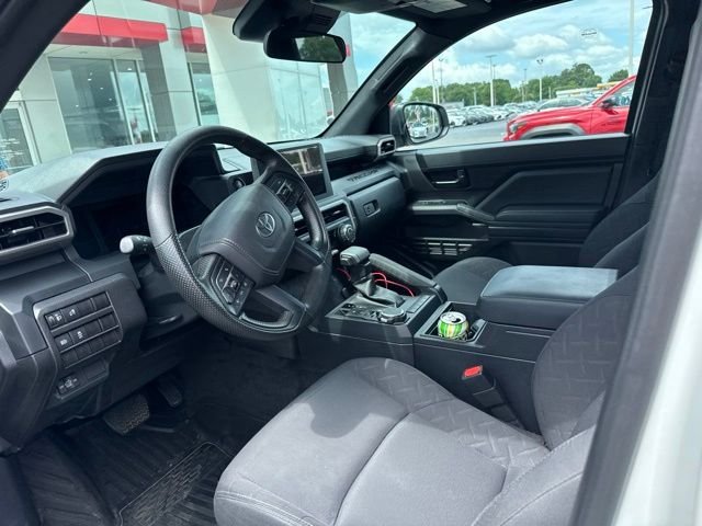 Used 2025  Toyota SR image 6