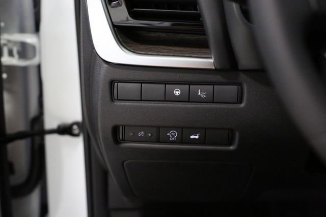 2026 Nissan Rogue Platinum - Photo 9