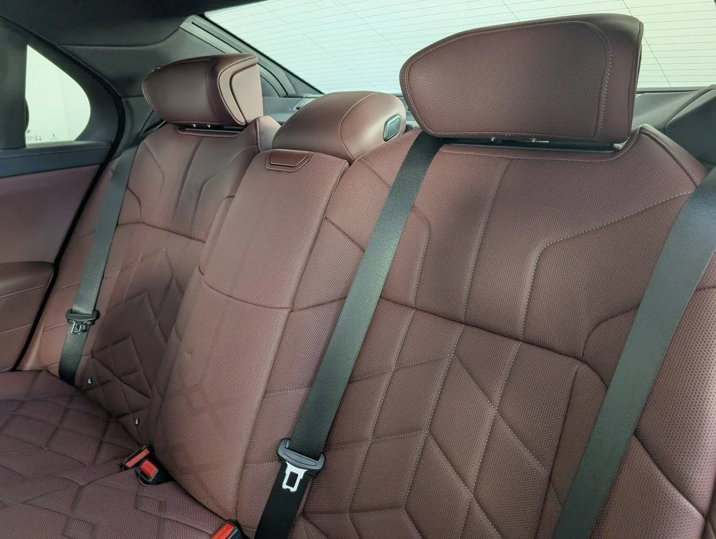 2026 BMW i7 60 - Photo 15