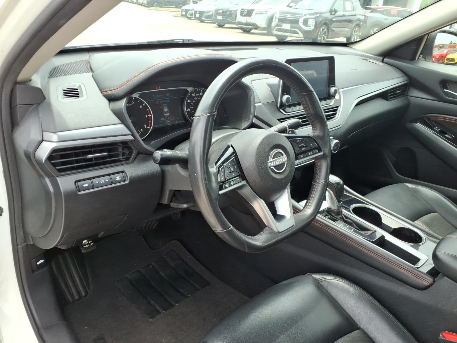 2023 Nissan Altima 2.5 SR White at G Motors