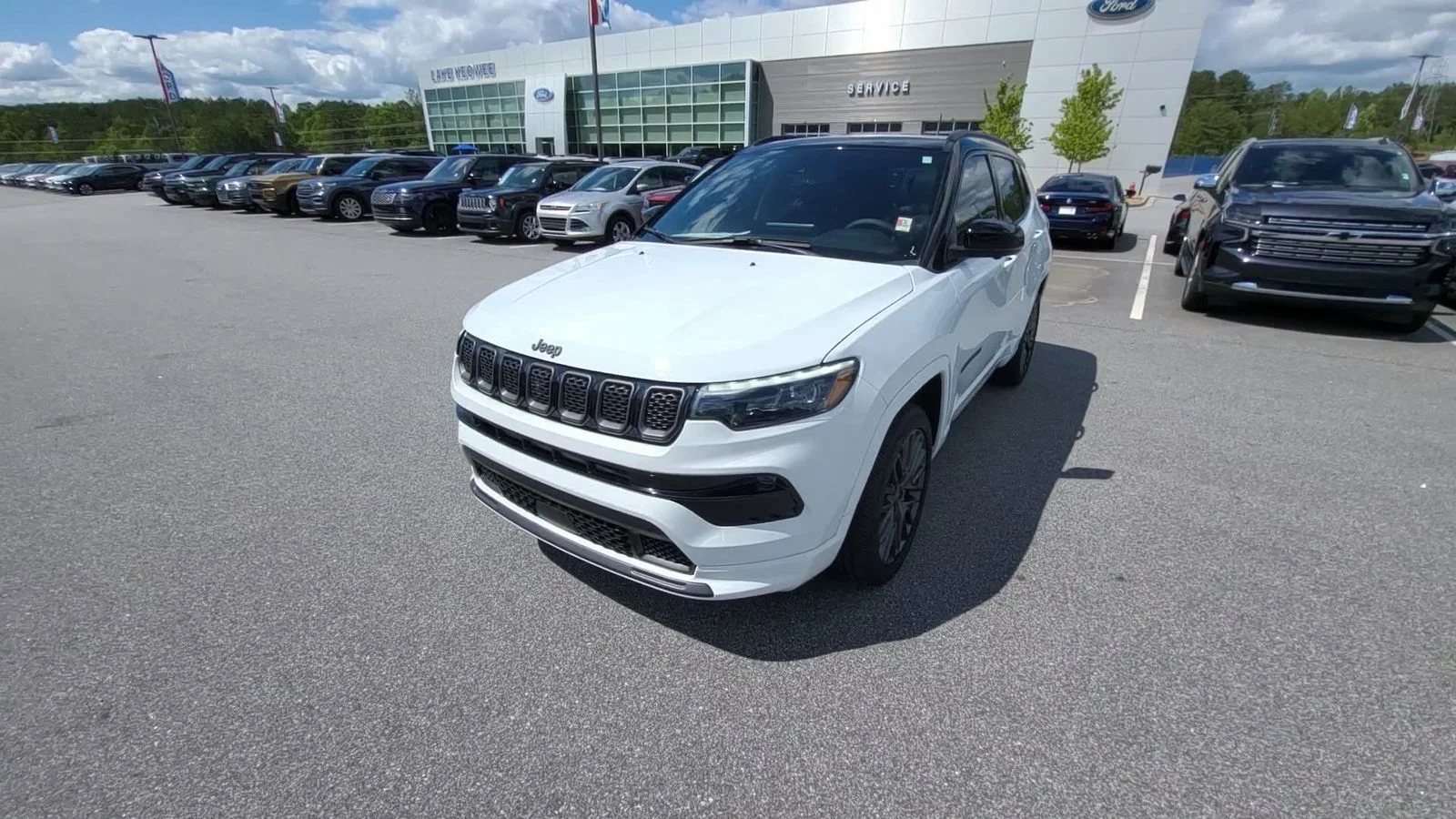 Used 2024 Bright White Clearcoat Jeep Limited image 2