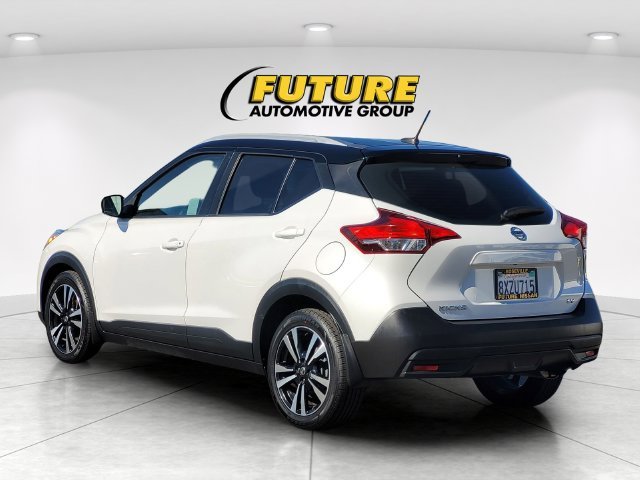 Used 2018 White Nissan SV image 7